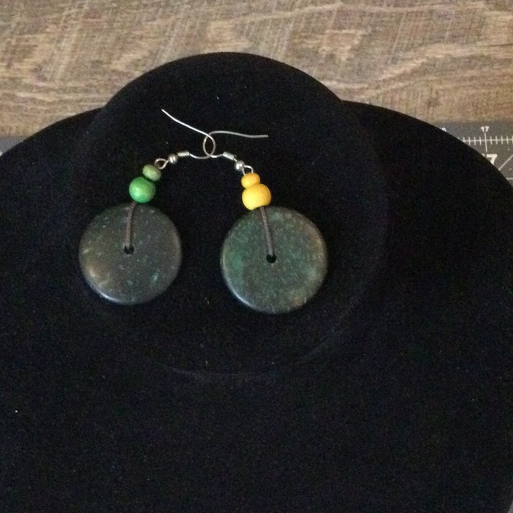 Chic Handmade Beaded Earrings in Green and Yellow